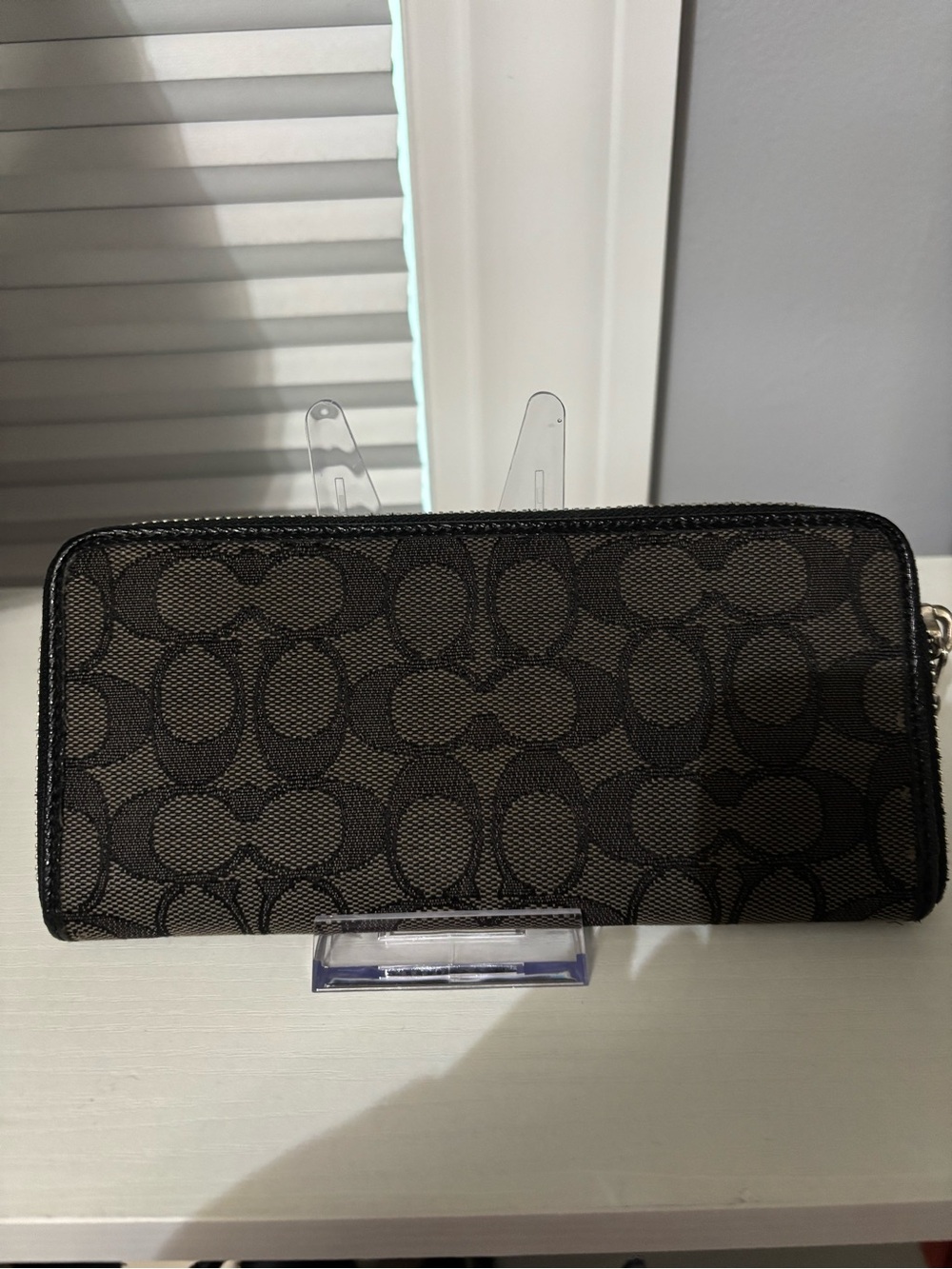 Coach Signature Zip Wallet Jacquard - Picture 2 of 3